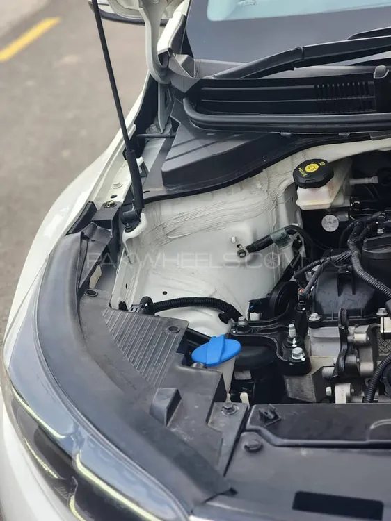 KIA Stonic 2022 for Sale in Khanewal Image-1