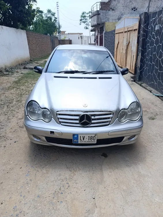 Mercedes Benz C Class 2005 for Sale in Rawalpindi Image-1