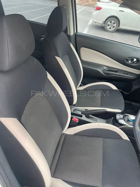 Nissan Note 2017 for Sale in Lahore Nissan Note 2017 for Sale in Lahore Image-11
