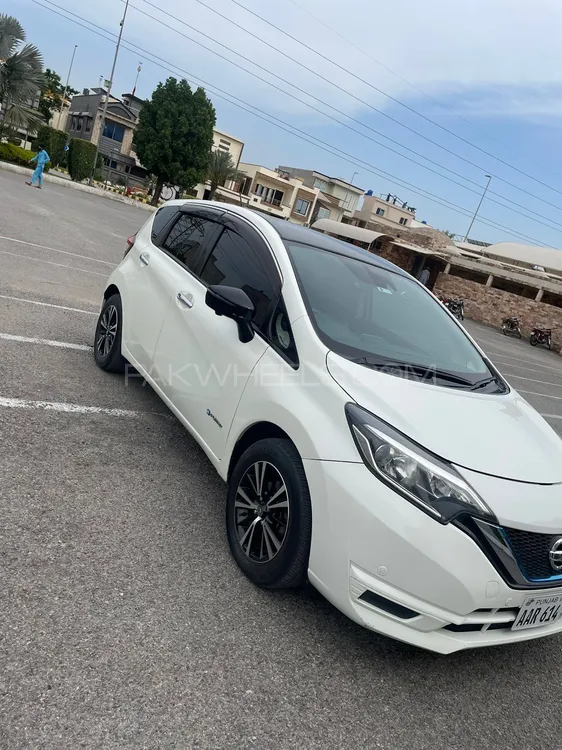Nissan Note 2017 for Sale in Lahore Nissan Note 2017 for Sale in Lahore Image-9