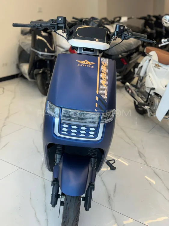 Super Star Scooty EV 2025 for Sale Image-1