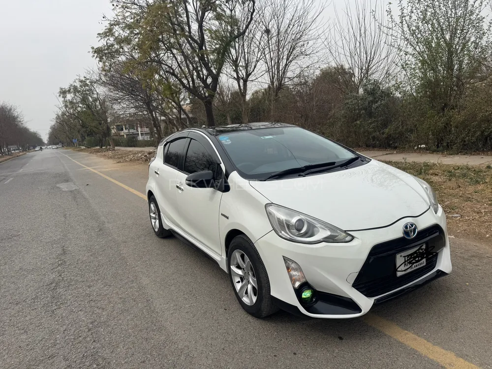 ٹویوٹا اکوا 2015 for Sale in اسلام آباد Image-1