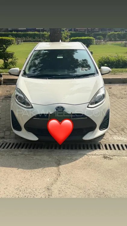 Toyota Aqua 2018 for Sale in Gujranwala Image-1