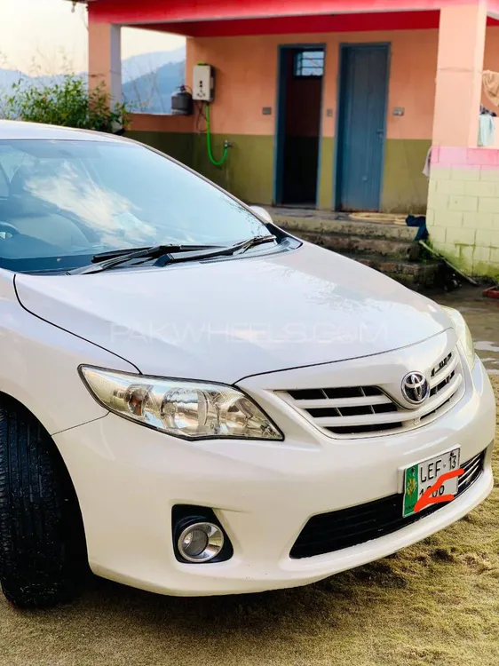 Toyota Corolla 2013 for Sale in Islamabad Image-1