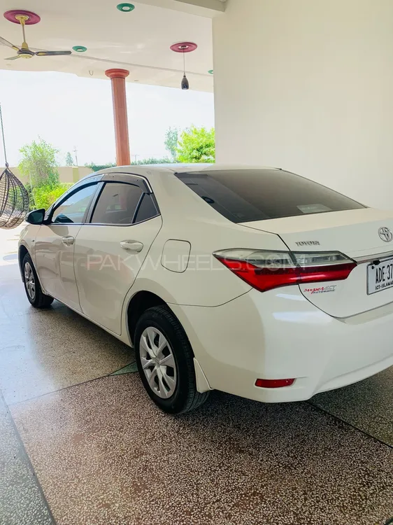 Toyota Corolla 2017 for Sale in Mardan Image-1