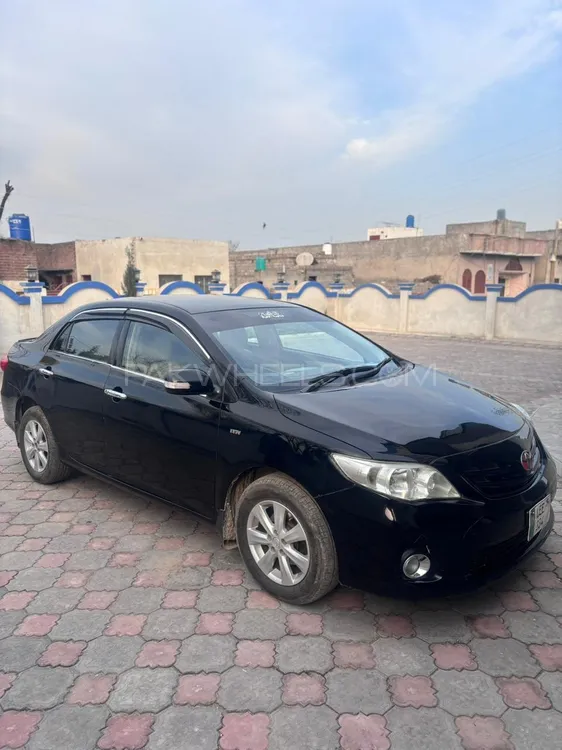 Toyota Corolla 2011 for Sale in Mandi bahauddin Image-1
