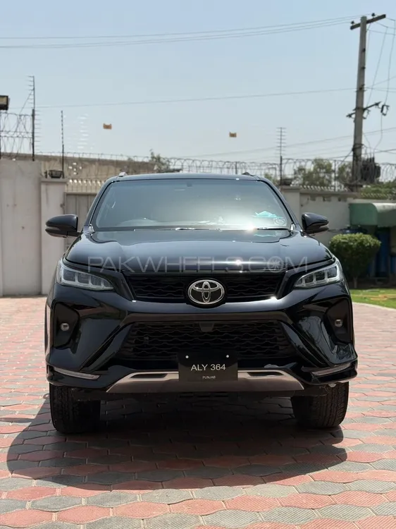 Toyota Fortuner 2022 for Sale in Multan Image-1