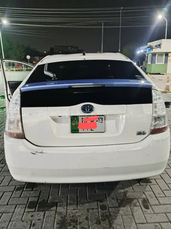 Toyota Prius 2007 for Sale in Lahore Image-1