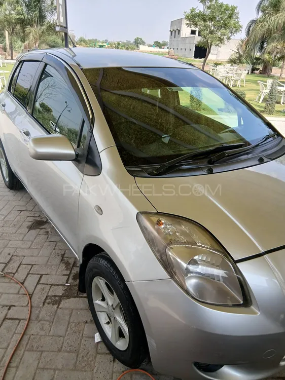 Toyota Vitz 2007 for Sale in Islamabad Image-1