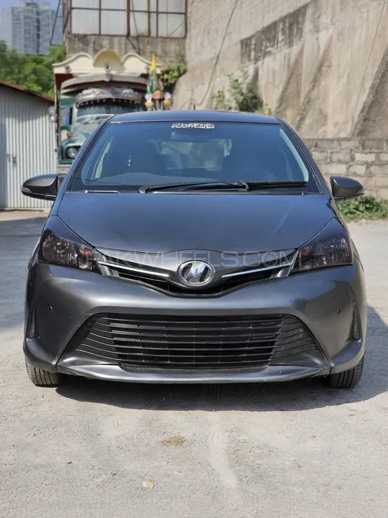 Toyota Vitz 2014 for Sale in Islamabad Image-1
