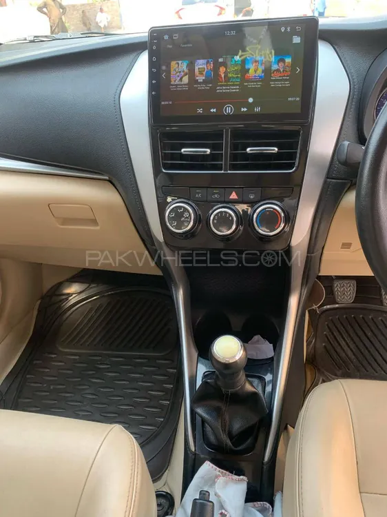 Toyota Yaris Sedan 2021 for Sale in Pak pattan sharif Image-1