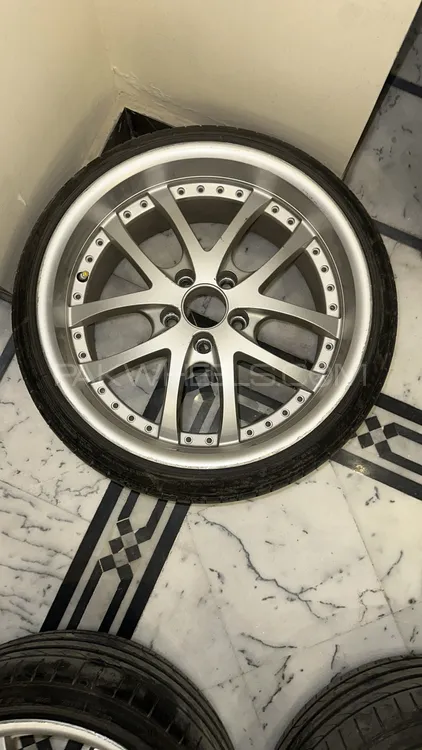 Alloy wheels Image-1