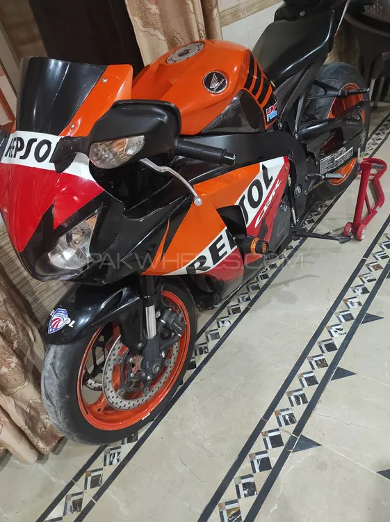 Honda CBR 1000RR 2008 for Sale Image-1