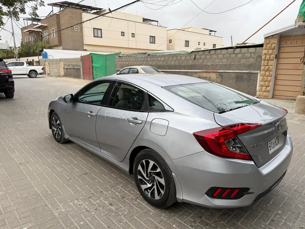 Honda Civic 2017 for Sale in Karachi Image-1