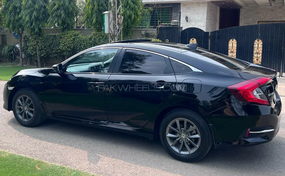 Honda Civic 2020 for Sale in Lahore Image-1