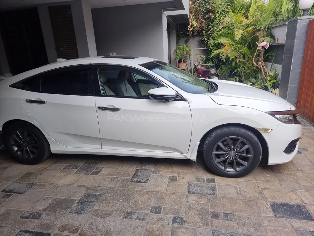 Honda Civic 2020 for Sale in Lahore Image-1