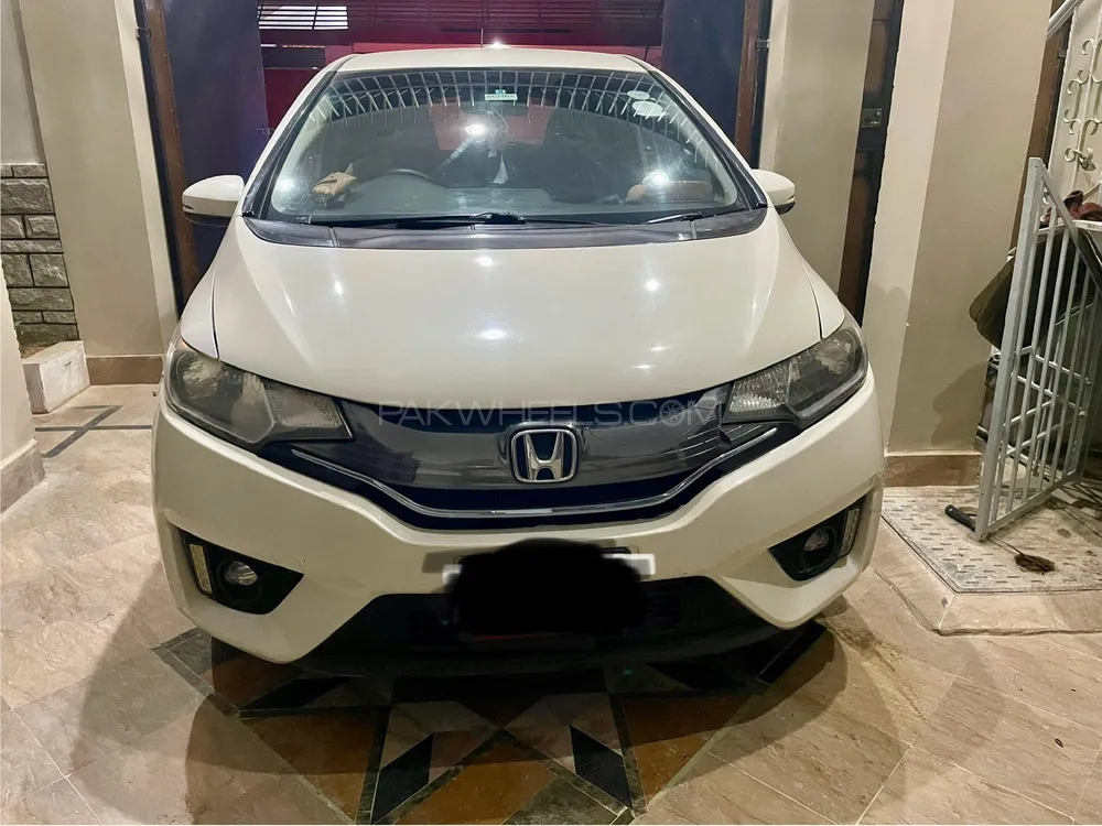Honda Fit 2014 for Sale in Karachi Image-1