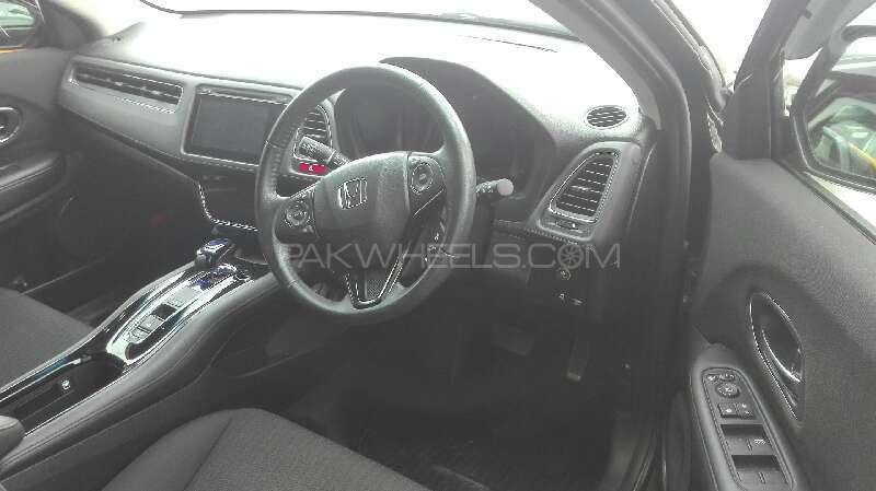 Used Honda Vezel For Sale At Carigar Car Care Lahore