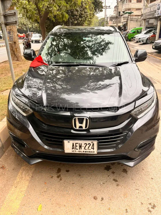 Honda Vezel 2014 for Sale in Lahore Image-1