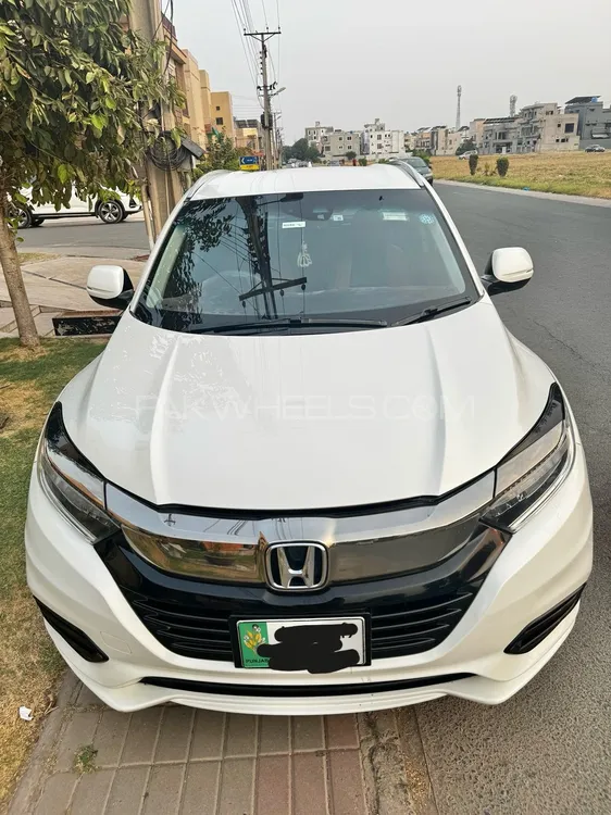 Honda Vezel 2018 for Sale in Lahore Image-1