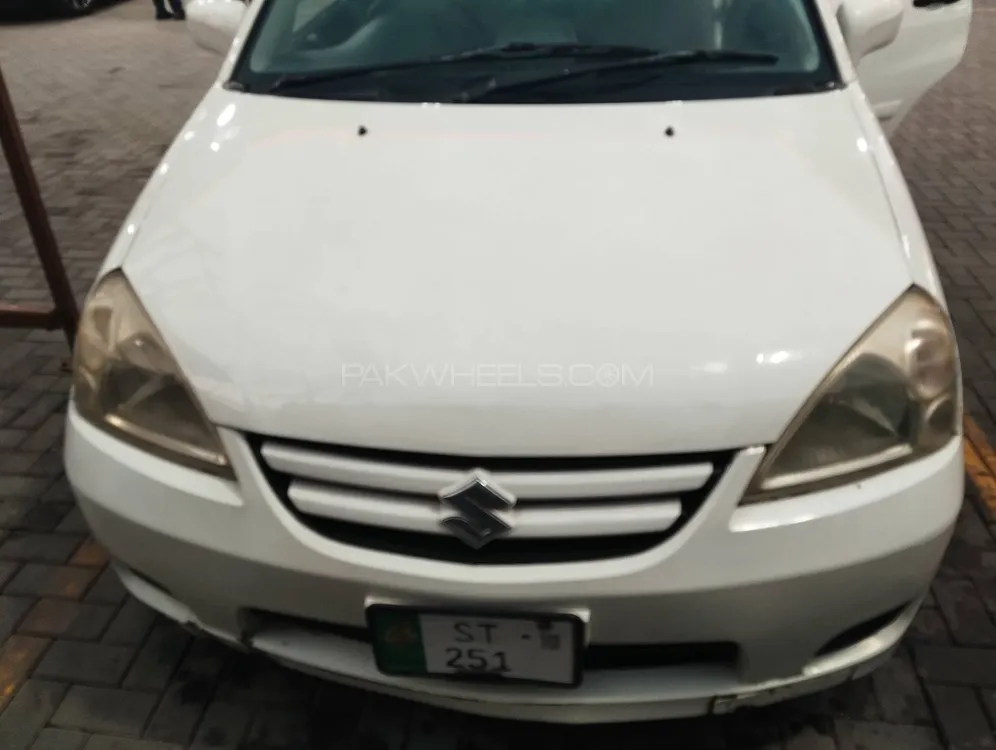 سوزوکی لیانا 2010 for Sale in لاہور Image-1