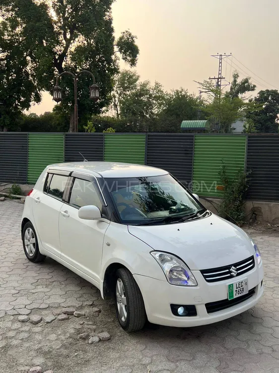 Suzuki Swift 2011 for Sale in Islamabad Image-1