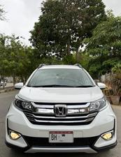 HONDA BRV S PACKAGE TOP OF THE LINE NEW SHAPE PUSH START LIMITED EDITION(1500cc)
Model 2020 || Registered 2020
Only Genuine 28,000 KM
Taffeta White Color
Bumper to Bumper Original 100%
Guaranteed 
Scratch-less Spotless  
Push start
Centre console/ Hand-rest
Automatic Transmission
Original TV NAV
Climate Control
New Grill 
Original Fog Lights
Genuine Rims
Just like Zero Meter
All Seals Still Intact 
EXCHANGE POSSIBLE WITH ANY CAR

For inspection
Available at SUPREME CARS
Plot # 151/F,Under Imam heights,Shop no.1&2, Main Khalid Bin Walid Rd, Karachi, Sindh 75400

|  Premium Cars  |  Best Prices  |  Optimum Performance | 
#supremecarsgang