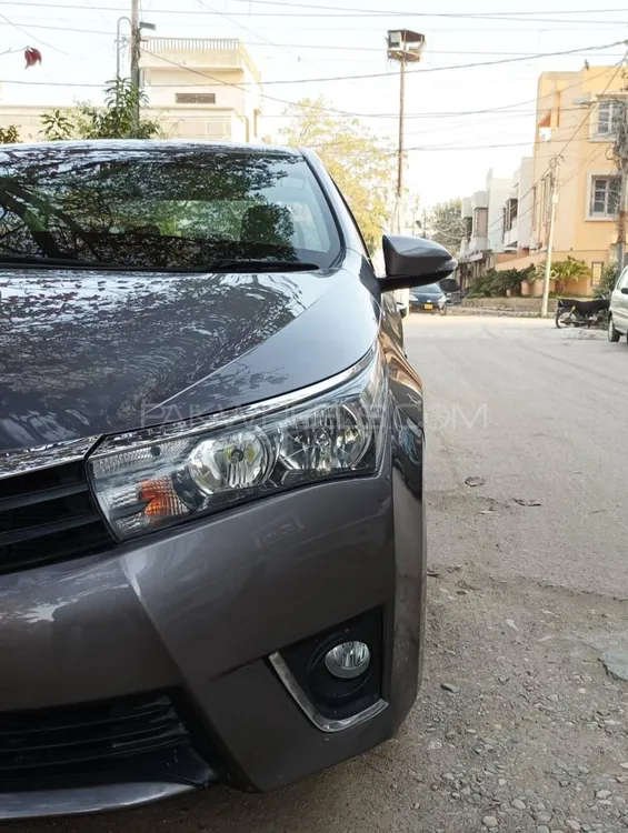 Toyota Corolla 2016 for Sale in Karachi Image-1