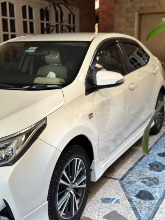 Toyota Corolla 2018 for Sale in Islamabad Image-1