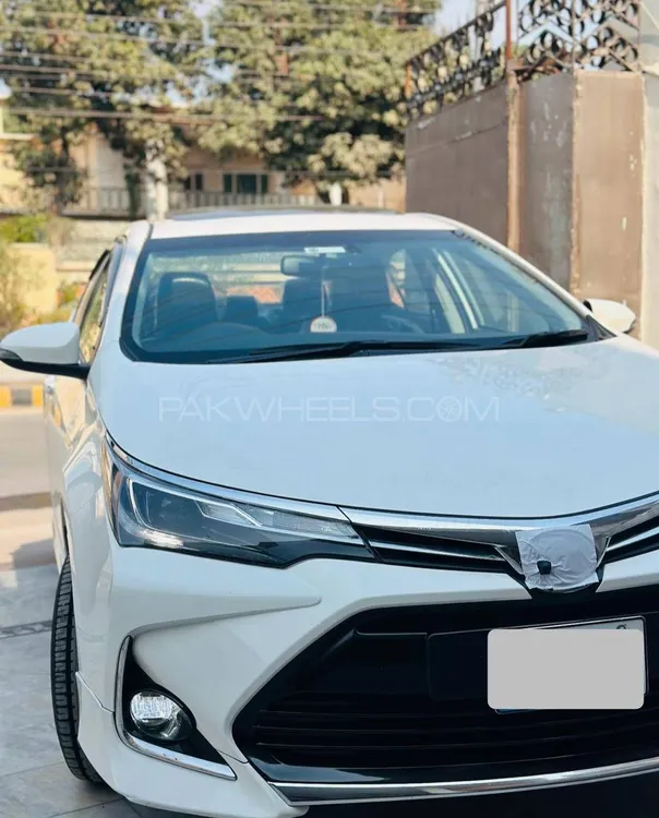 Toyota Corolla 2024 for Sale in Peshawar Image-1