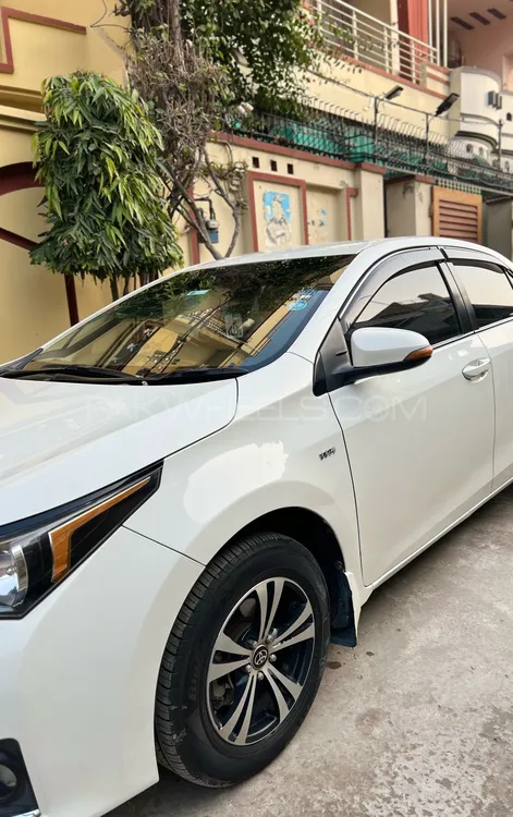 Toyota Corolla 2015 for Sale in Gujranwala Image-1