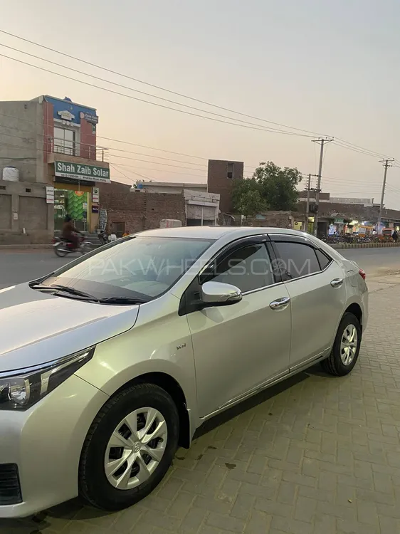 Toyota Corolla 2016 for Sale in Lahore Image-1