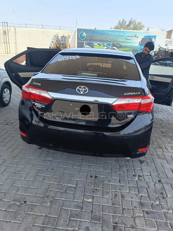 Toyota Corolla 2017 for Sale in Burewala Image-1