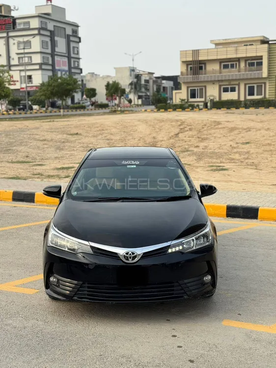 Toyota Corolla 2018 for Sale in Peshawar Image-1