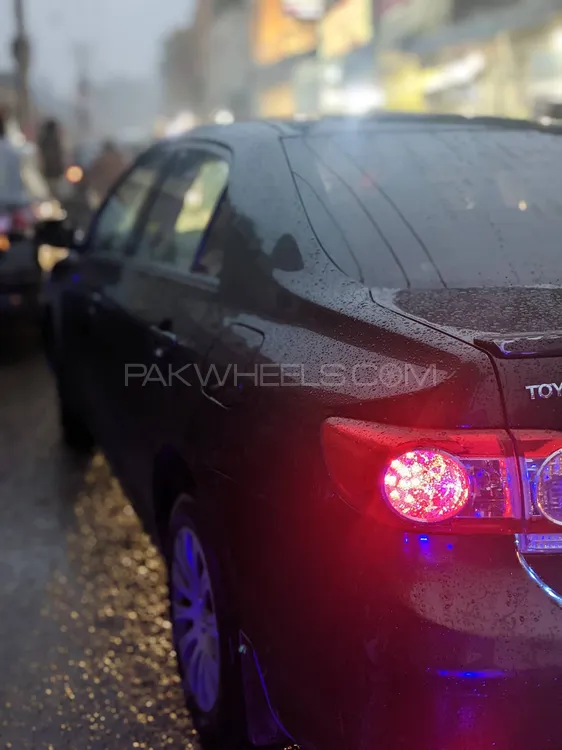 Toyota Corolla 2013 for Sale in Lahore Image-1