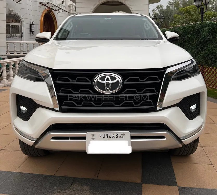 Toyota Fortuner 2022 for Sale in Lahore Image-1