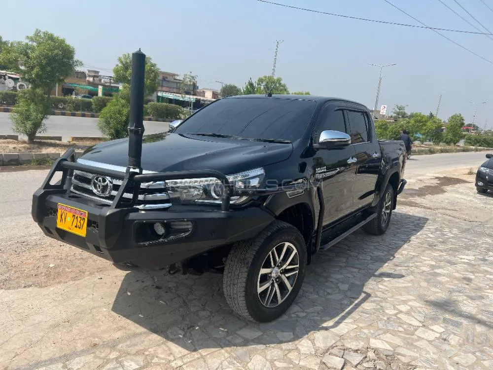 Toyota Hilux 2020 for Sale in Peshawar Image-1