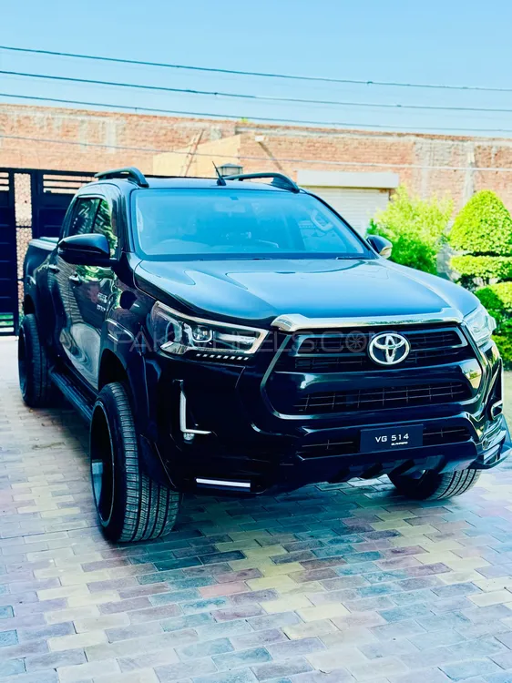 Toyota Hilux 2023 for Sale in Lahore Image-1