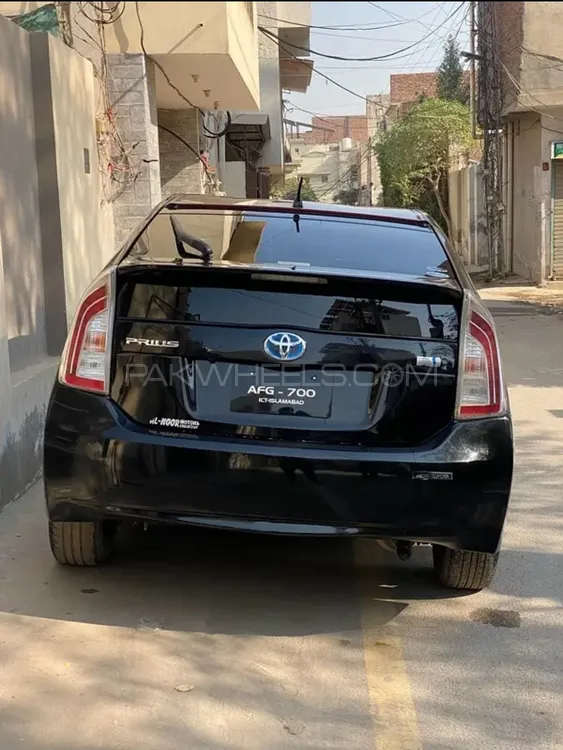 Toyota Prius 2014 for Sale in Multan Image-1