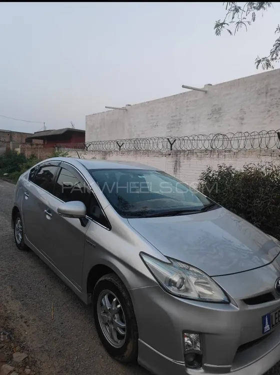 Toyota Prius 2010 for Sale in Chakwal Image-1