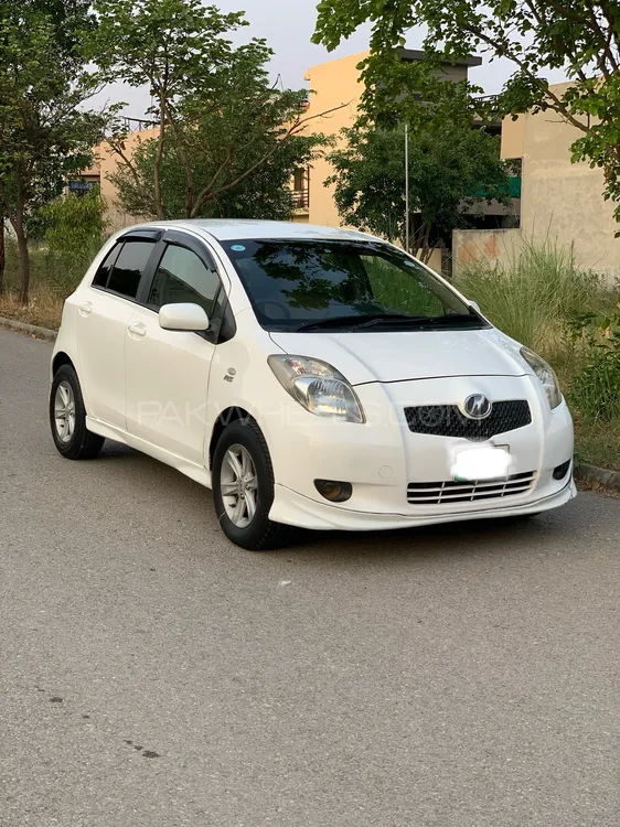 Toyota Vitz 2006 for Sale in Islamabad Image-1