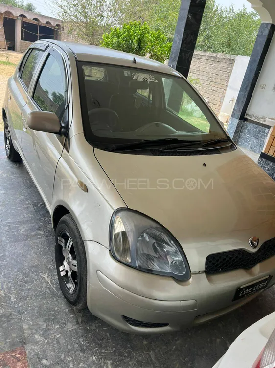Toyota Vitz 2002 for Sale in Swabi Image-1