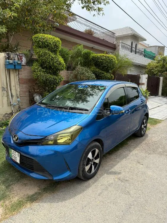 Toyota Vitz 2015 for Sale in Lahore Image-1