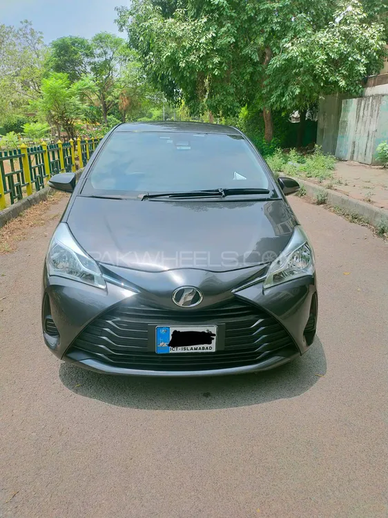 Toyota Vitz 2018 for Sale in Islamabad Image-1