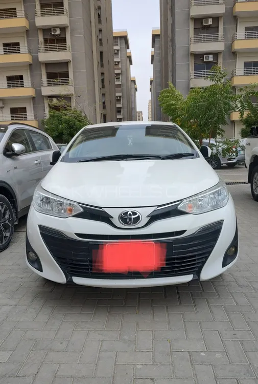 Toyota Yaris Sedan 2021 for Sale in Karachi Image-1
