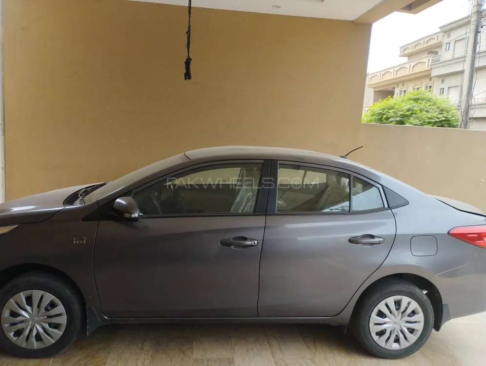 Toyota Yaris Sedan 2022 for Sale in Lahore Image-1