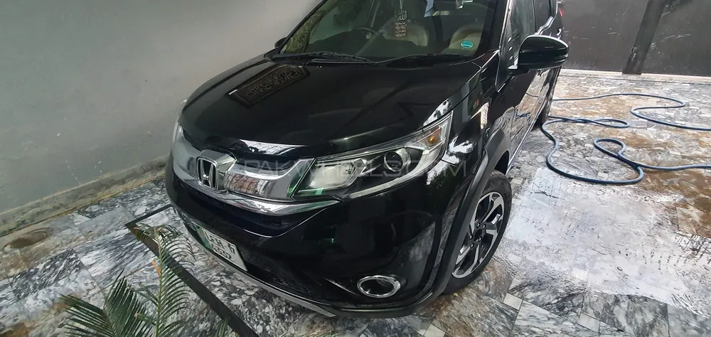 Honda BR-V 2017 for Sale in Sialkot Image-1