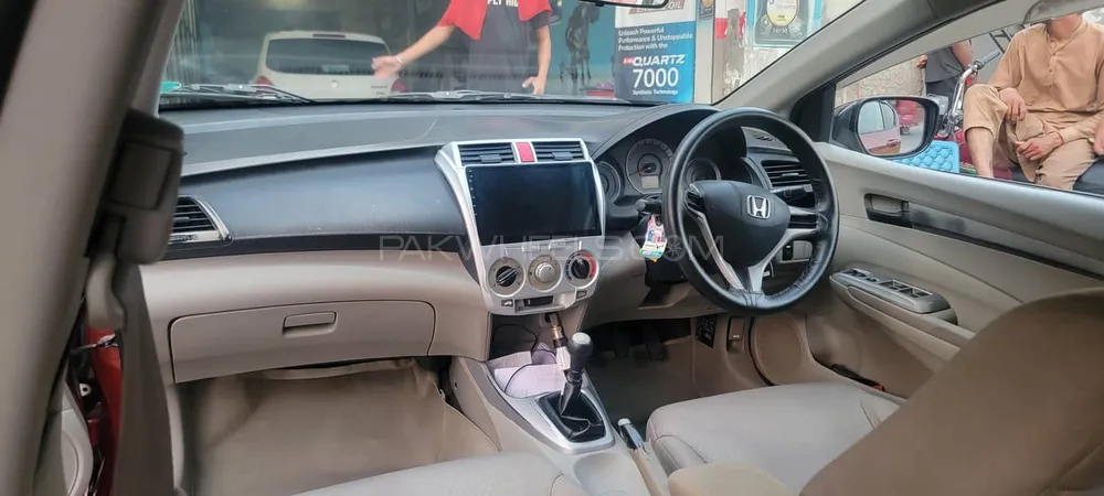 Honda City 2013 for Sale in Faisalabad Image-1