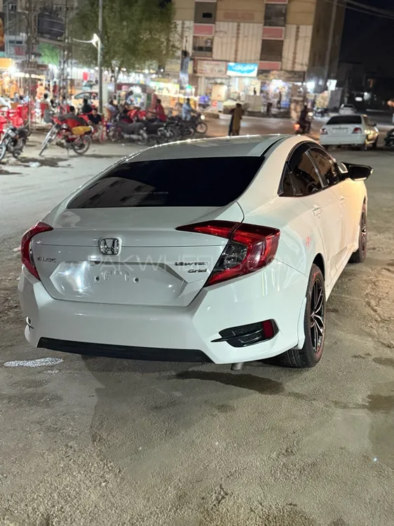 Honda Civic 2018 for Sale in Hyderabad Image-1