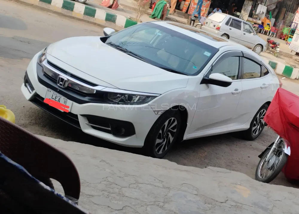 Honda Civic 2017 for Sale in Bhalwal Image-1